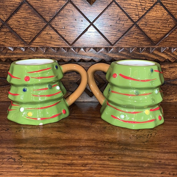 2 Threshold Christmas Tree Mugs - Picture 2 of 10